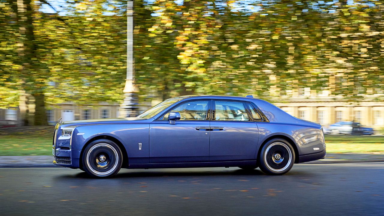 Prices and Specifications for Rolls Royce Phantom Series II 2024 in UAE